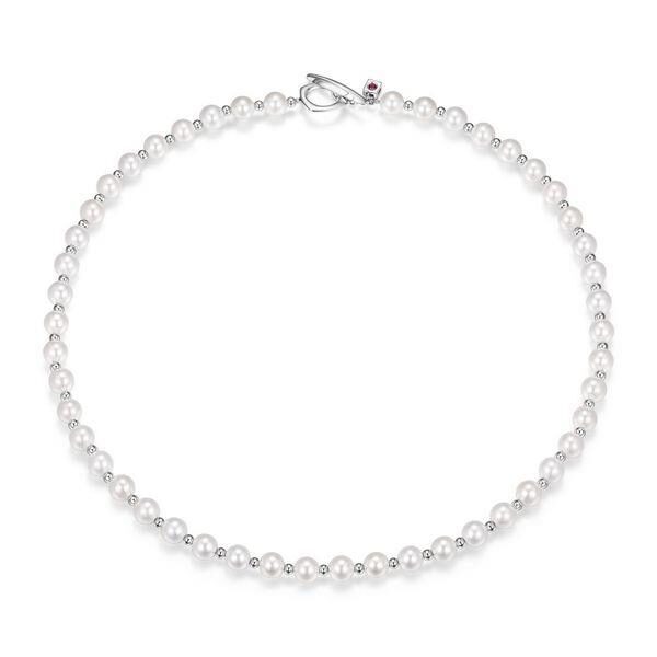 Elegant pearl necklace with a classic design.